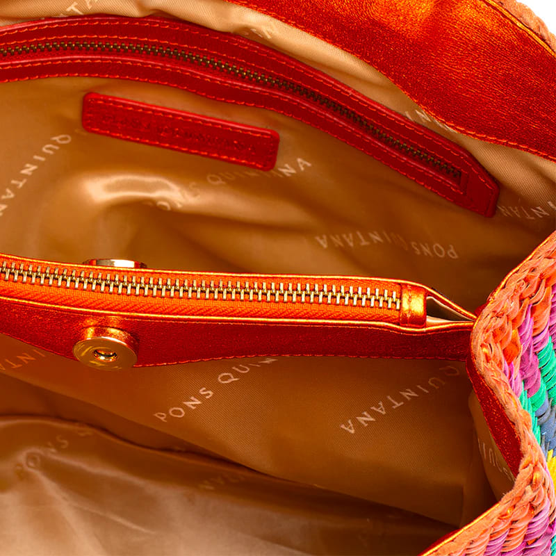 Complementa tu estilo veraniego con los bolsos de Pons Quintana