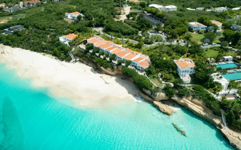 Descubre la isla paradisíaca del Caribe que triunfa con la IA por pura casualidad